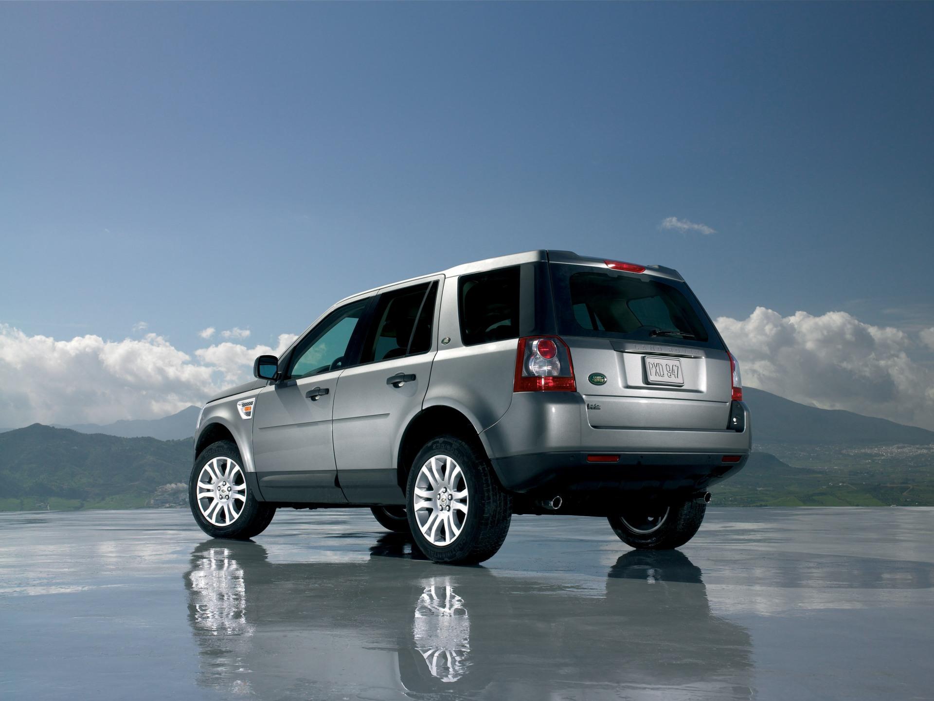 2011 Land Rover LR2